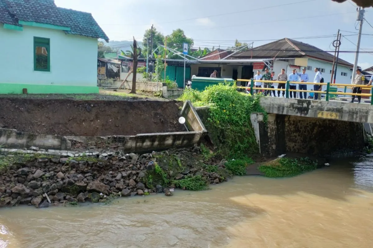 Pemerintah Bantul Tangani Talud Runtuh di Sungai Celeng Imogiri Pasca Hujan Deras