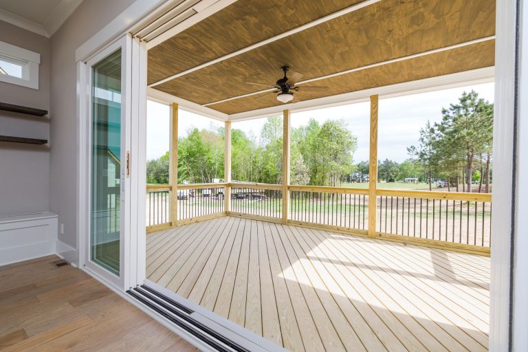 Sliding door