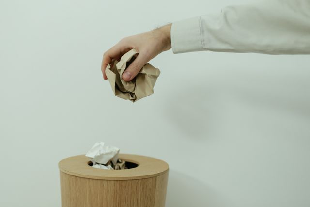 tempat sampah estetik